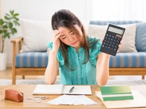Lãi suất tăng, có nên rút sổ tiết kiệm cũ để gửi lại?