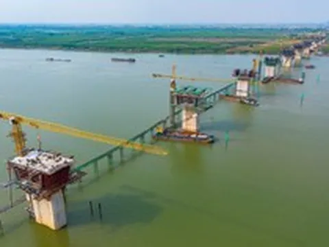 Diễn biến mới nhất về 8 cây cầu vượt sông Hồng, sông Đuống, có 2 cây cầu dự kiến thông xe kỹ thuật vào tháng 7/2027