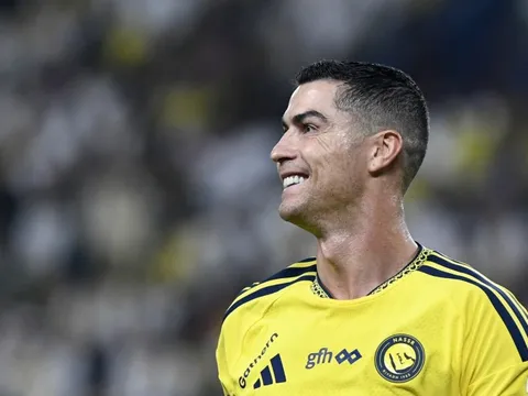 Ronaldo lập hat-trick thứ 67