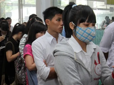 Hàng trăm sinh viên bị đình chỉ thi vì chưa đóng học phí