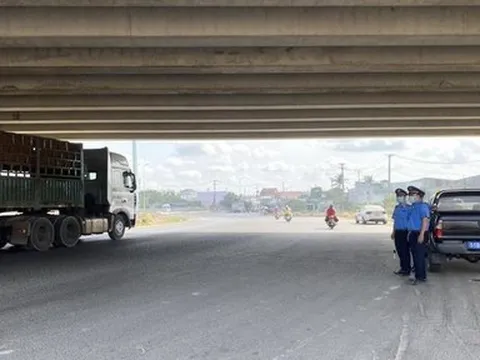 Bộ trưởng GTVT: Xe cá nhân, hàng hóa vẫn lưu thông bình thường