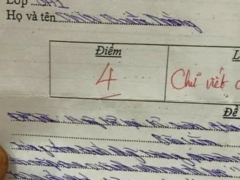 Bài văn 4 điểm, chữ 'xấu lạ' của học sinh ở Hà Nội