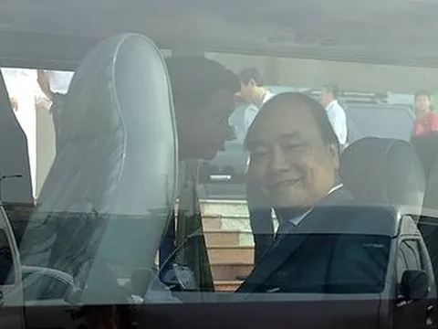 Thủ tướng thăm ĐH Quốc gia TP.HCM bằng xe khách