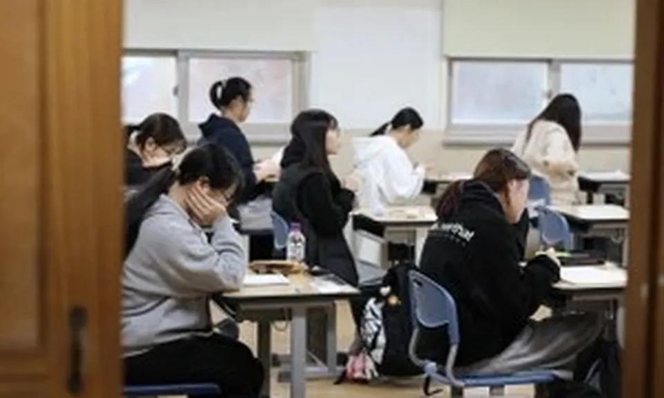 Phần tiếng Anh trong CSAT: Bài thi khó hay thử thách quá mức?