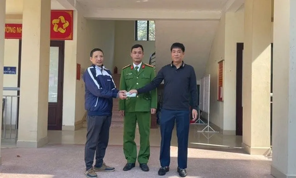 Người đàn ông phát hiện tài khoản MB đuôi "88888888" có 10 triệu đồng chuyển vào: Công an vào cuộc xác minh