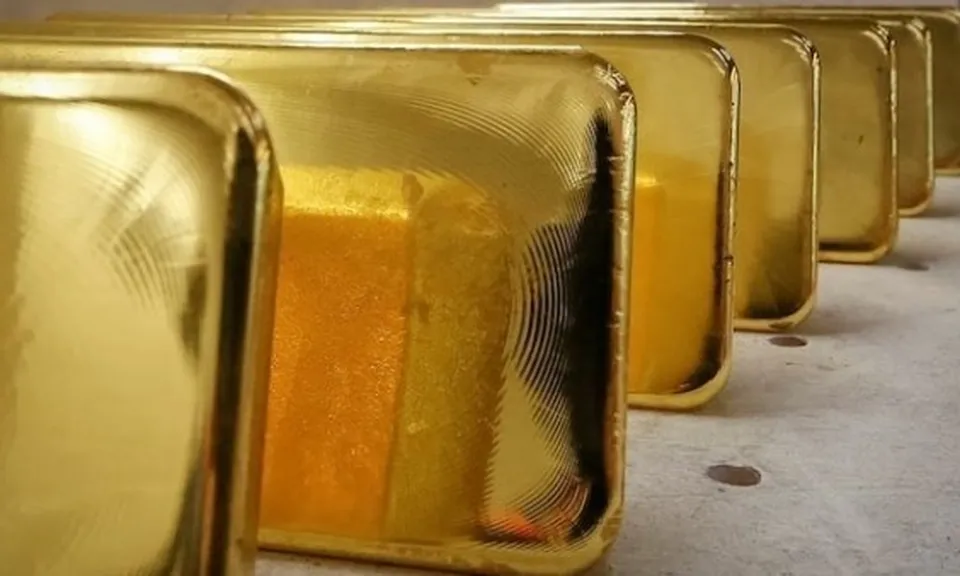 Giá vàng hôm nay 9/1/2026 'quay đầu giảm', triển vọng của vàng trong nước? Chuyên gia cảnh báo rủi ro với giá bạc trong ngắn hạn