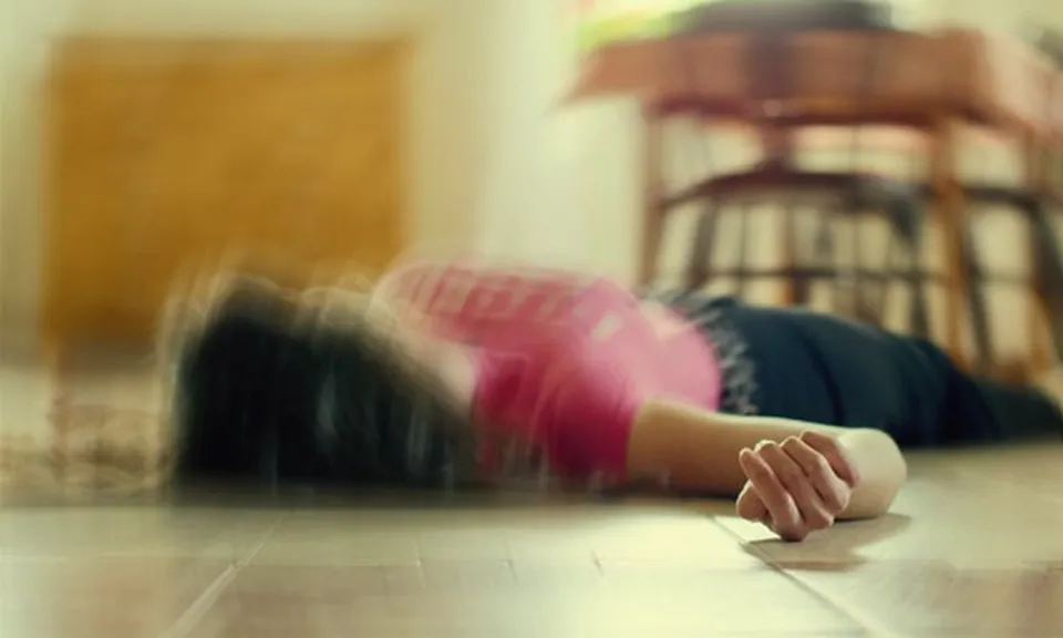 Người phụ nữ 26 tuổi tử vong đột ngột vì tự chữa đau họng theo cách "lạ đời" sau bữa lẩu cay