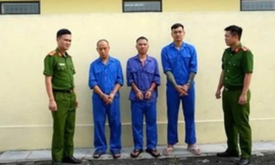 Khởi tố 3 bị can lợi dụng mạng xã hội gây rối trật tự công cộng